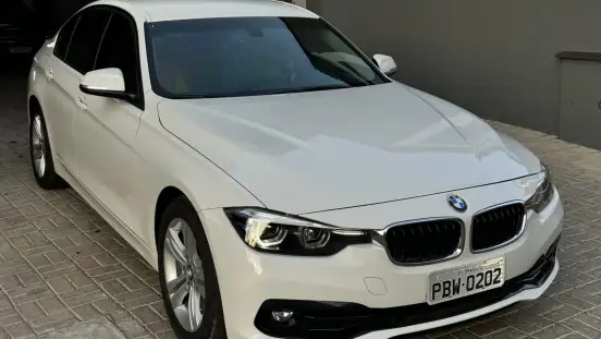 BMW-320i-2017