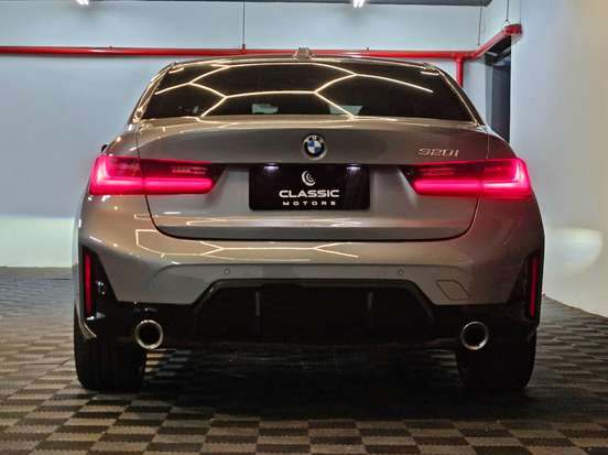 BMW-320i-2025