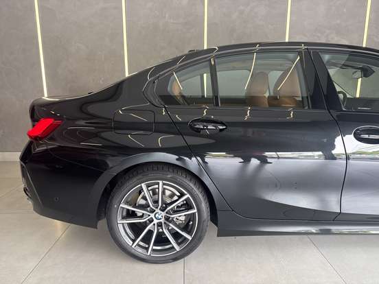 BMW-320i-2.0 16V TURBO FLEX SPORT GP AUTOMÁTICO BMW-320i-2024