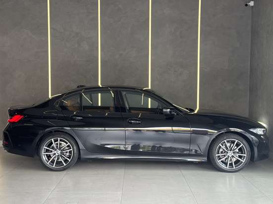 BMW-320i-2024