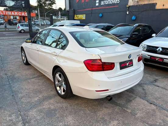 BMW-320i-2012