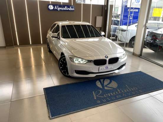 BMW-320i-2014