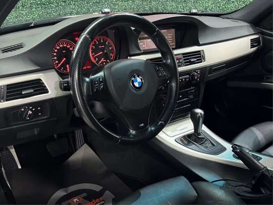 BMW-330i-3.0 MOTORSPORT SEDAN 24V GASOLINA 4P AUTOMÁTICO BMW-330i-2006