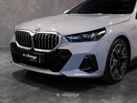 BMW-530e-2.0 TWINPOWER PHEV M SPORT AUTOMÁTICO BMW-530e-2024