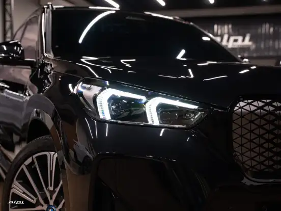 BMW-iX1-2025