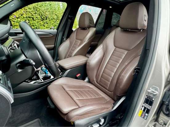 BMW-iX3-2022