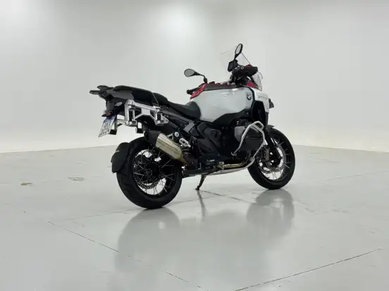 BMW-R 1300 GS ADVENTURE TROPHY BMW-R 1300 GS ADVENTURE TROPHY-2025