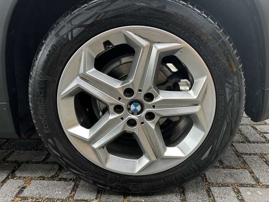 BMW-X1-2023