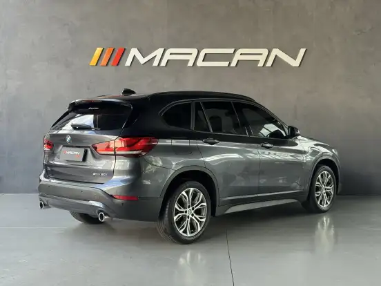 BMW-X1-2021