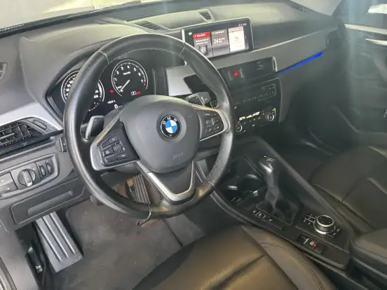 BMW-X1-2021
