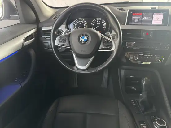 BMW-X1-2021