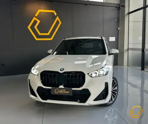 BMW-X1-2024