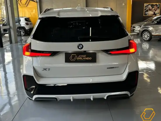 BMW-X1-2.0 16V TURBO GASOLINA SDRIVE20I M SPORT STEPTRONIC BMW-X1-2024