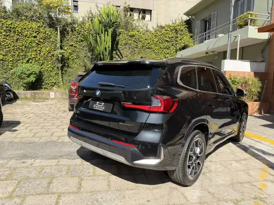 BMW-X1-2023