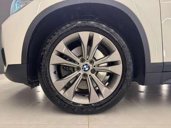 BMW-X1-2.0 16V TURBO ACTIVEFLEX SDRIVE20I 4P AUTOMÁTICO BMW-X1-2017