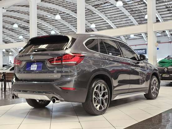 BMW-X1-2.0 16V TURBO ACTIVEFLEX SDRIVE20I 4P AUTOMÁTICO BMW-X1-2019