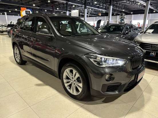 BMW-X1-2.0 16V TURBO ACTIVEFLEX SDRIVE20I 4P AUTOMÁTICO BMW-X1-2017