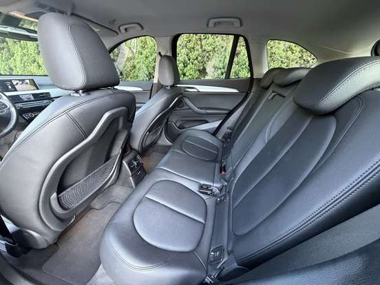 BMW-X1-2021