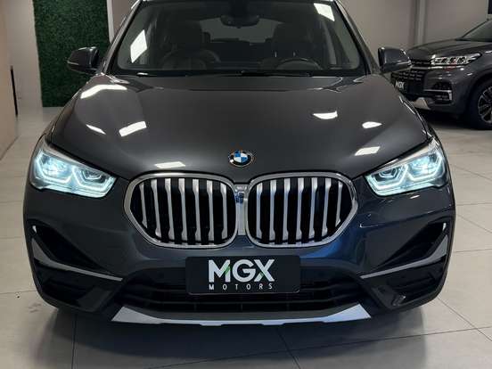 BMW-X1-2.0 16V TURBO ACTIVEFLEX SDRIVE20I X-LINE 4P AUTOMÁTICO BMW-X1-2022