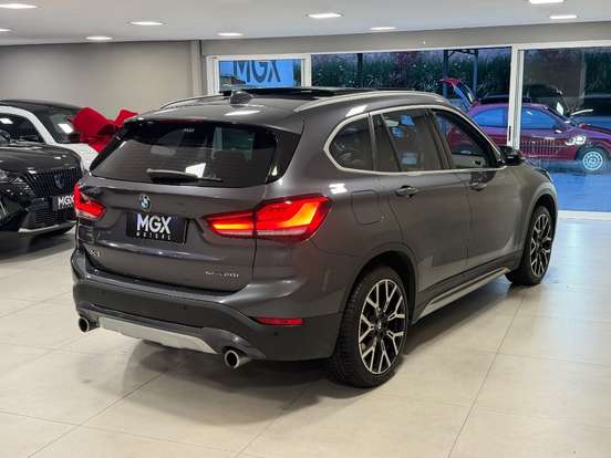 BMW-X1-2022