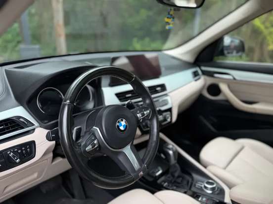 BMW-X1-2.0 16V TURBO ACTIVEFLEX SDRIVE20I X-LINE PLUS 4P AUTOMÁTICO BMW-X1-2022