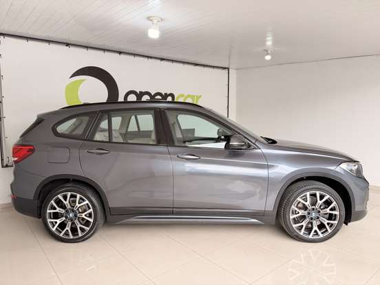 BMW-X1-2.0 16V TURBO ACTIVEFLEX XDRIVE25I SPORT 4P AUTOMÁTICO BMW-X1-2019