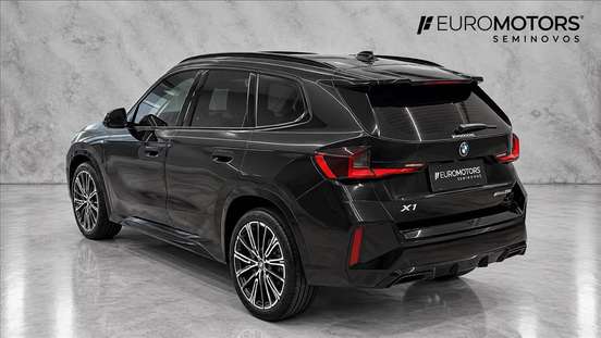 BMW-X1-2025