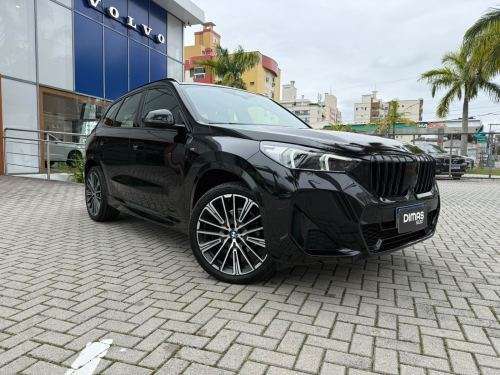 BMW-X1-2024