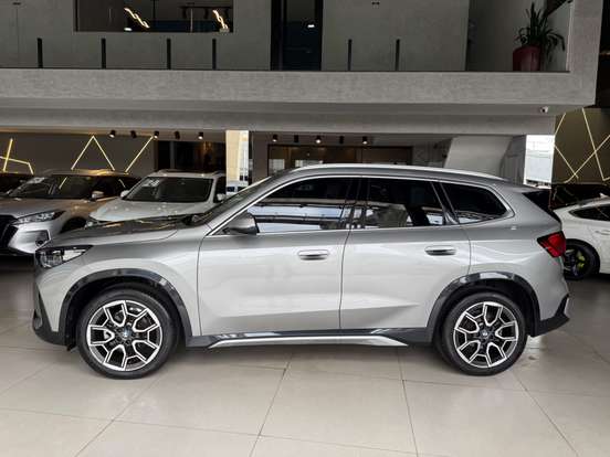 BMW-X1-2.0 16V TURBO GASOLINA SDRIVE20I X-LINE STEPTRONIC BMW-X1-2024