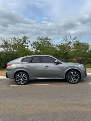 BMW-X2-2024