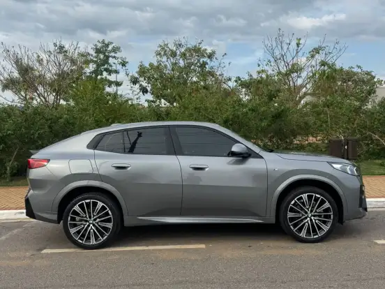 BMW-X2-2.0 TURBO GASOLINA XDRIVE20I M SPORT STEPTRONIC BMW-X2-2024