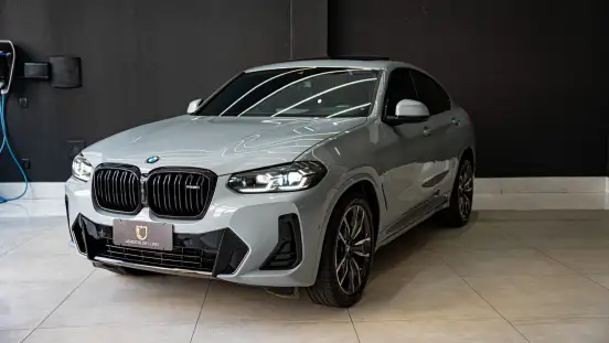 BMW-X4-2023