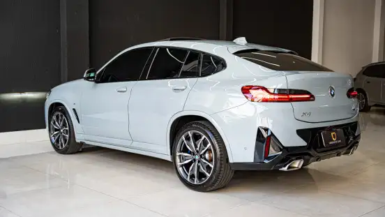 BMW-X4-2023