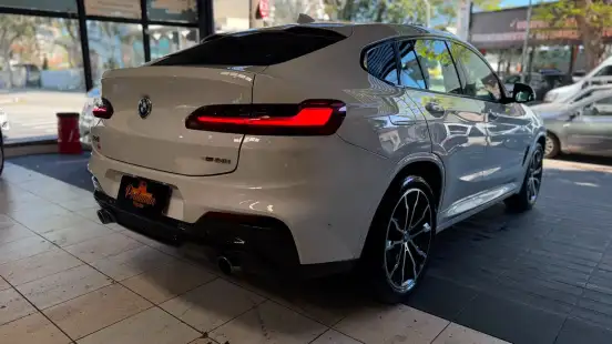 BMW-X4-2020