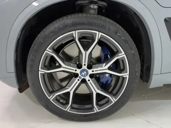 BMW-X5-3.0 I6 TURBO HÍBRIDO XDRIVE50E M SPORT AUTOMÁTICO BMW-X5-2025
