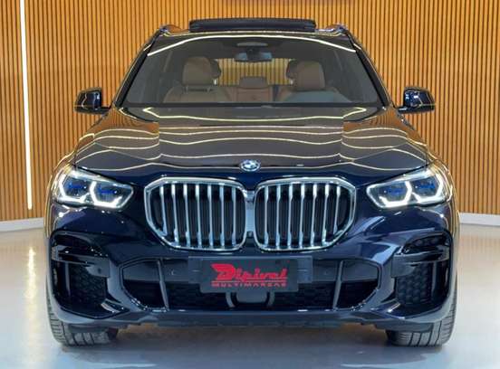 BMW-X5-2021