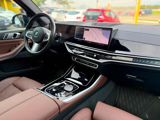 BMW-X5-2024