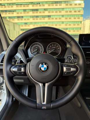 BMW-118i-2013