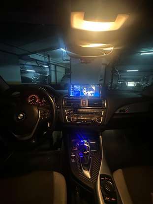 BMW-118i-2012
