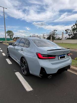 BMW-320i-2024