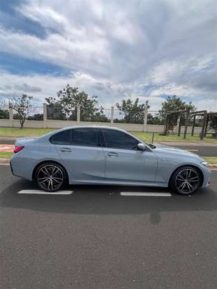 BMW-320i-2024