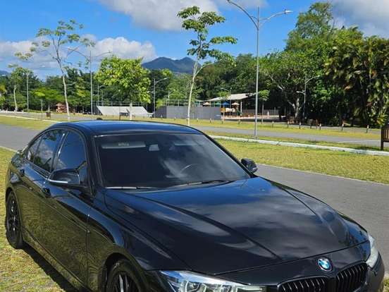 BMW-320i-2.0 SPORT 16V TURBO ACTIVE FLEX 4P AUTOMÁTICO BMW-320i-2017