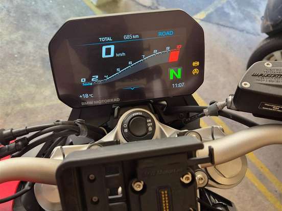 BMW-F 900 R SPORT PLUS BMW-F 900 R SPORT PLUS-2024