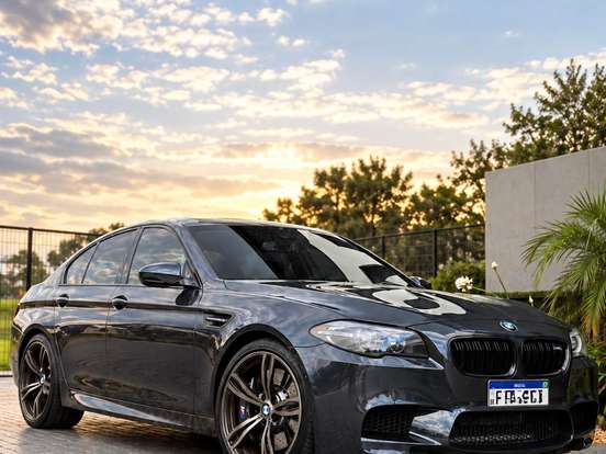 BMW-M5-4.4 V8 32V GASOLINA 4P AUTOMÁTICO BMW-M5-2014