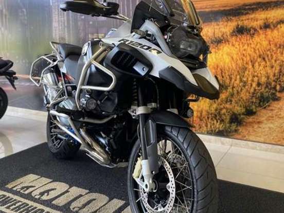 BMW-R 1200 GS ADVENTURE PREMIUM + RALLYE BMW-R 1200 GS ADVENTURE PREMIUM + RALLYE-2018