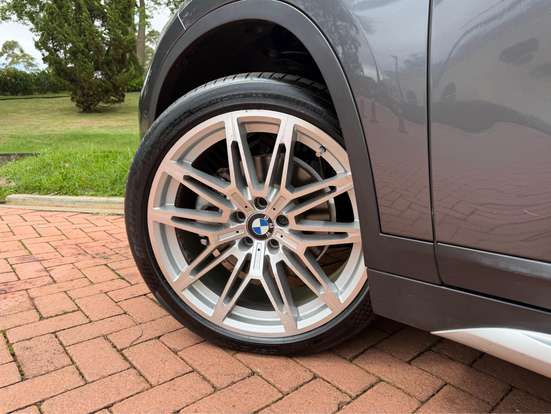 BMW-X1-2.0 16V TURBO ACTIVEFLEX SDRIVE20I X-LINE 4P AUTOMÁTICO BMW-X1-2018
