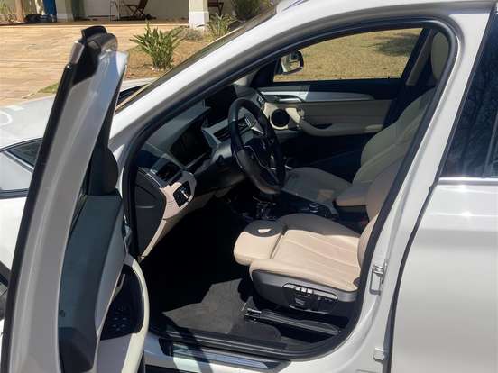 BMW-X1-2.0 16V TURBO ACTIVEFLEX SDRIVE20I X-LINE 4P AUTOMÁTICO BMW-X1-2022