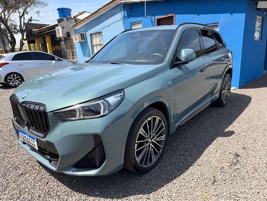 BMW-X1-2024