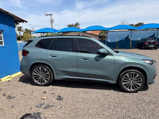 BMW-X1-2024