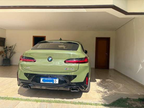 BMW-X4-2022